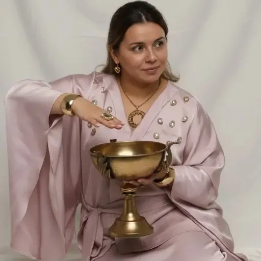 Елена Мирная
